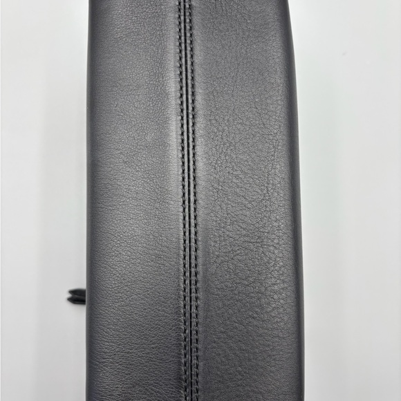 Fendi Black by the way handle or crossbody - Picture 9 of 16